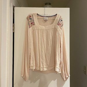 Floral Embroidered Long Sleeve Top